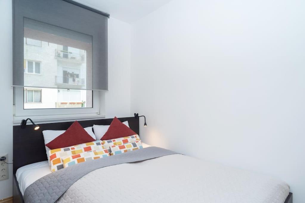 Ap. With Free Parking Near Budapestcongress Centre Apartamento Exterior foto