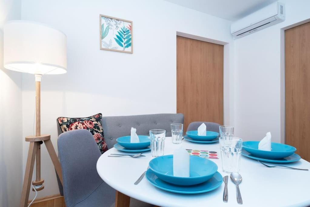 Ap. With Free Parking Near Budapestcongress Centre Apartamento Exterior foto